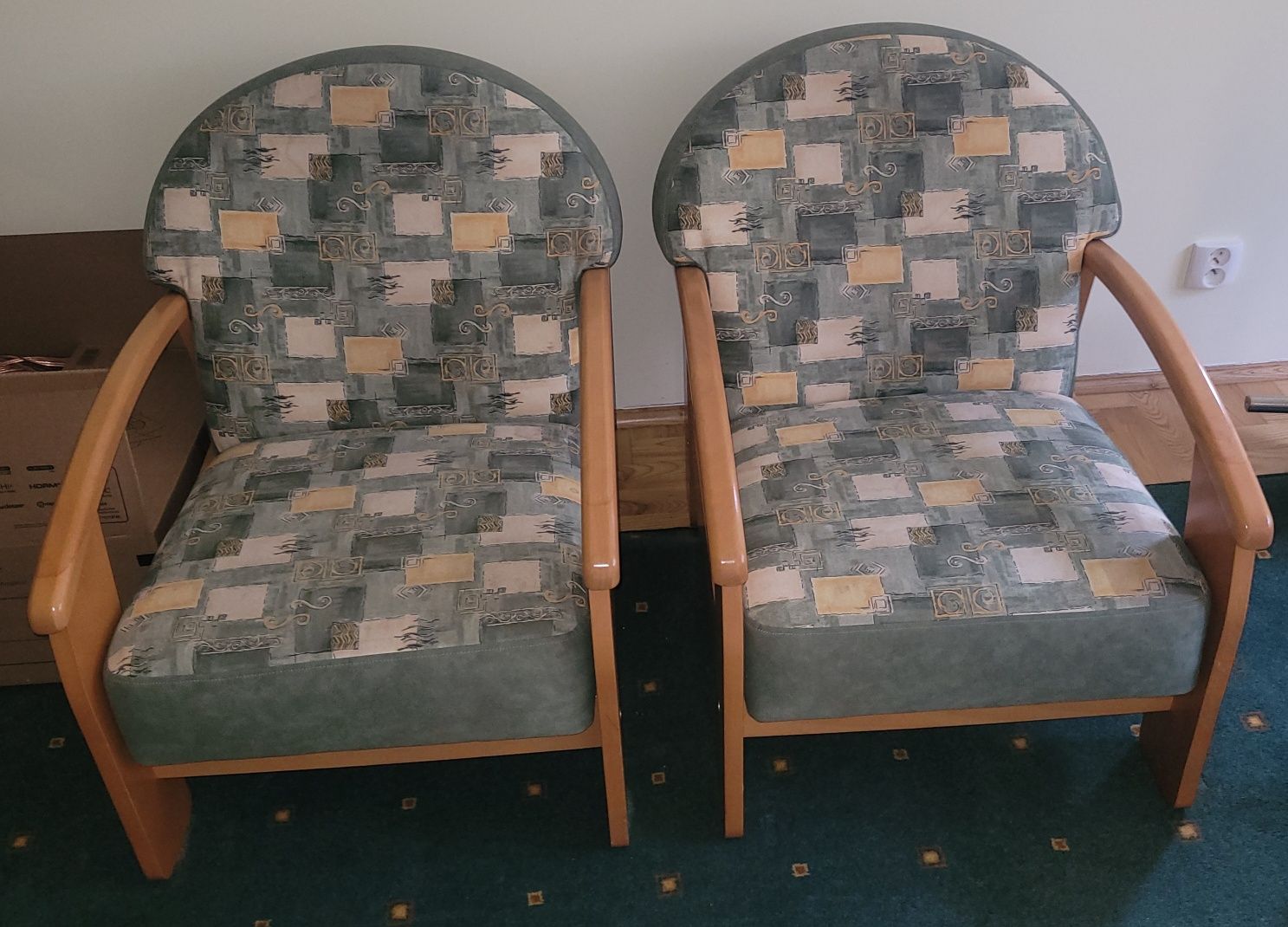 Kanapa/tapczan/wersalka+ 2 fotele+stolik