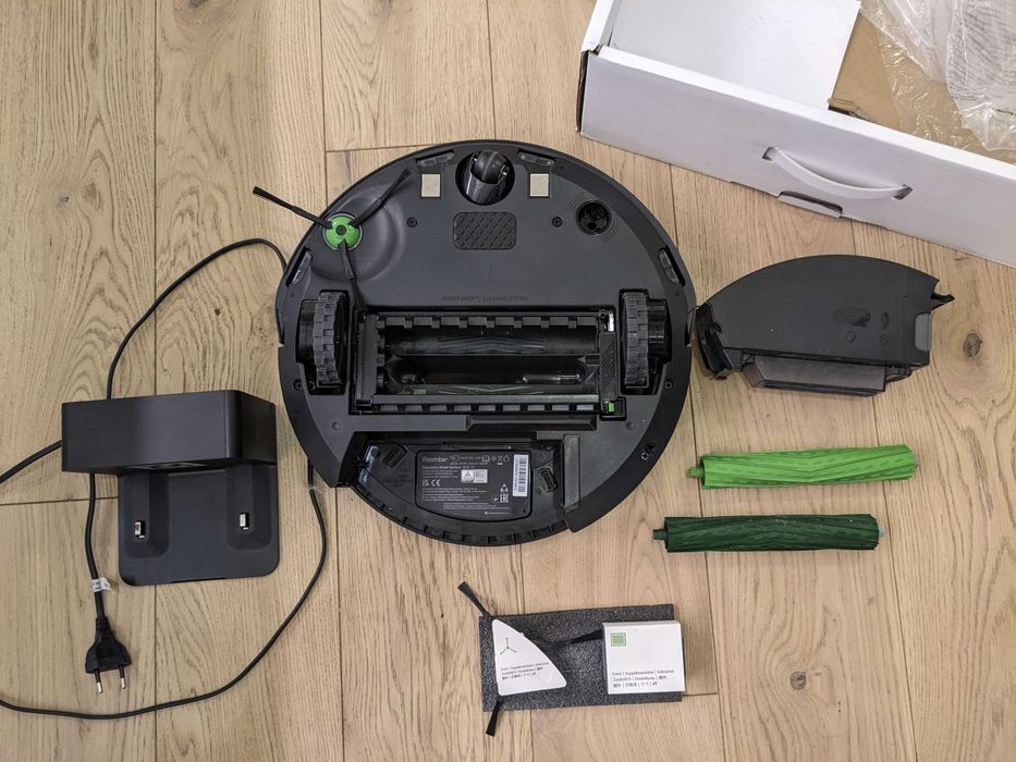 Robot sprzątający odkurzacz iRobot Roomba j7 GWARANCJA