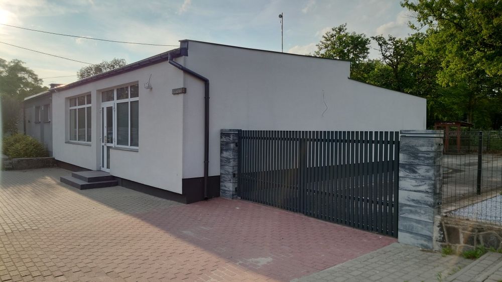 Lokal handlowo-usługowy 133 m² – parter, parking, duże witryny – świet
