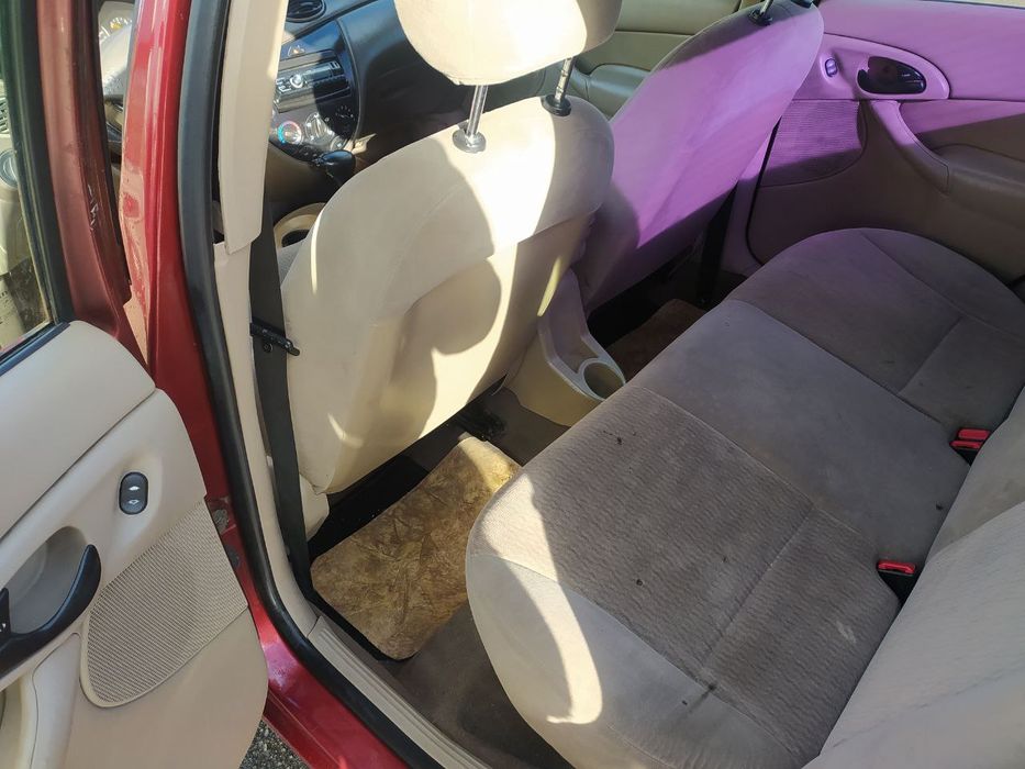 Продам хорошую машину