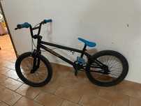 Bicicleta BMX NOVA
