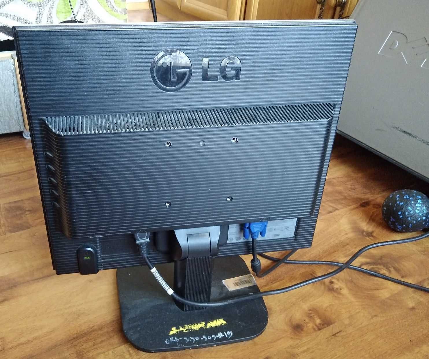 Monitor LG FLATRON do Komputera lub laptopa lub monitoringu