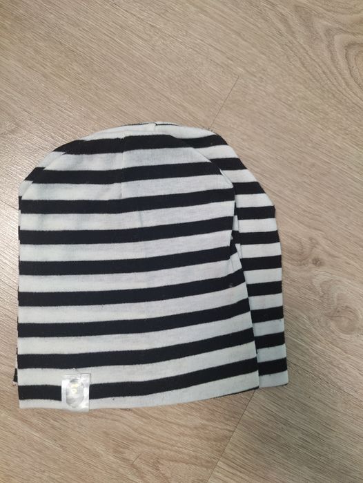 Шапка стильна осіння тонка