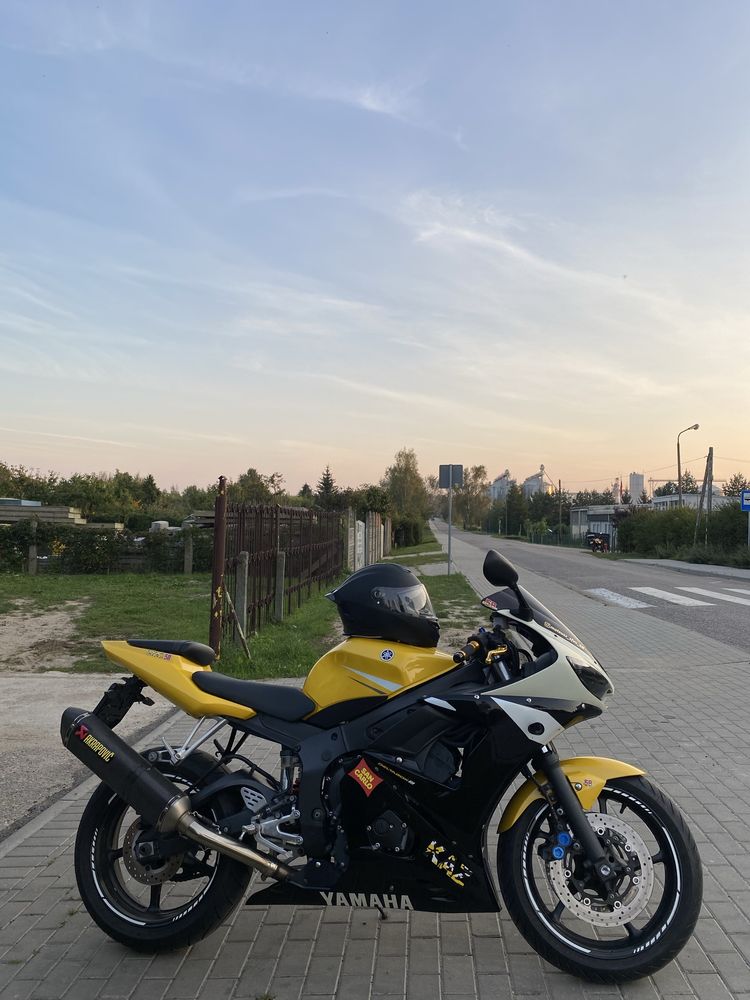 Yamaha r6 2004 A2