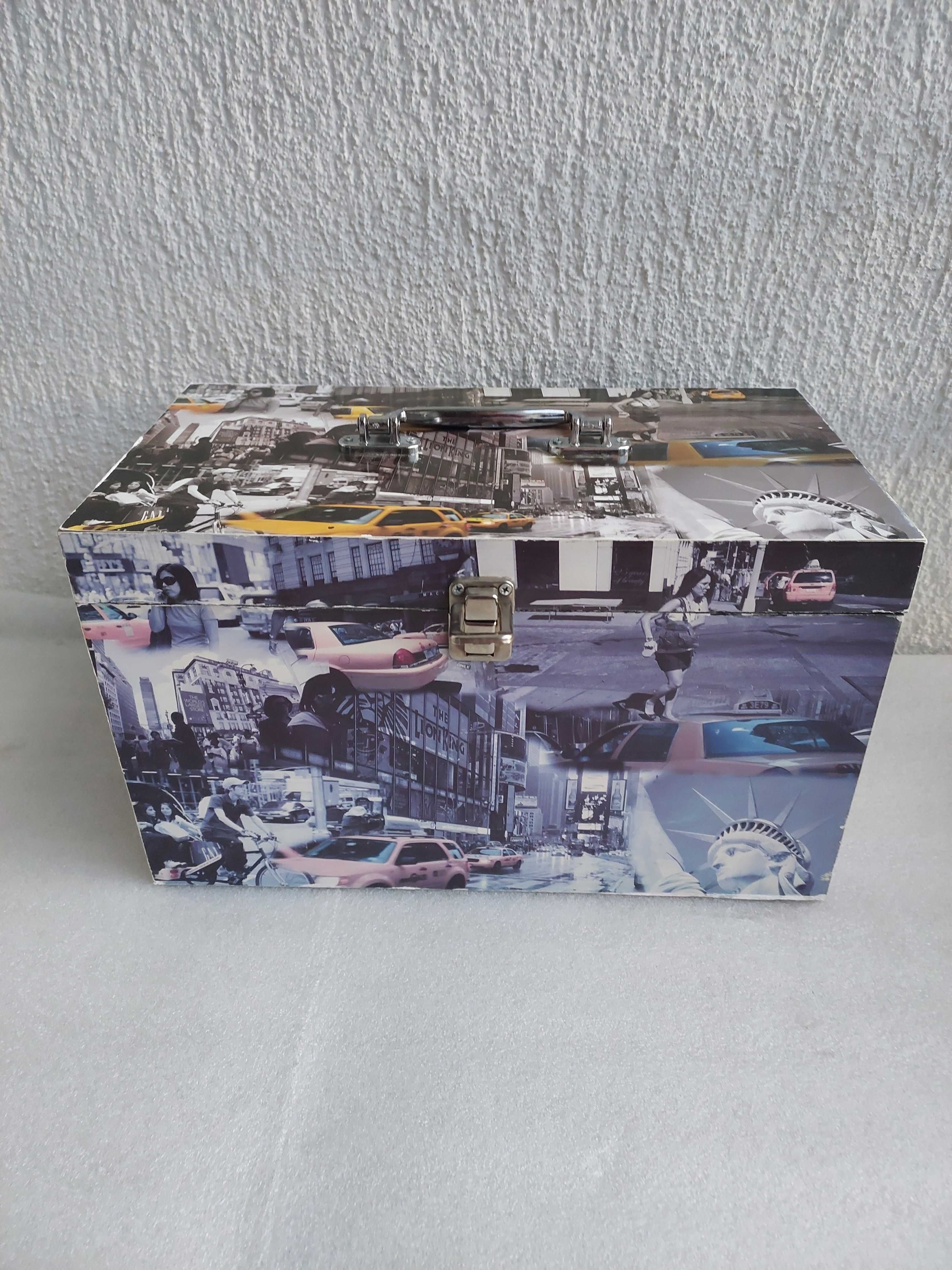 Pojemnik pudełko JYSK z pokrywą i rączką CITY 32x18x19 InPost
