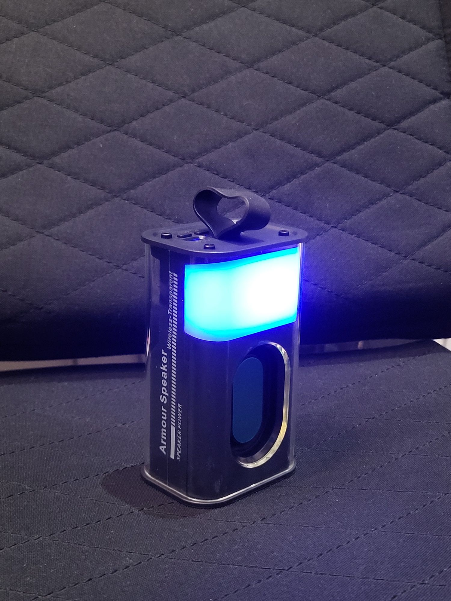 Głośnik przenośny , mały , jak jbl go