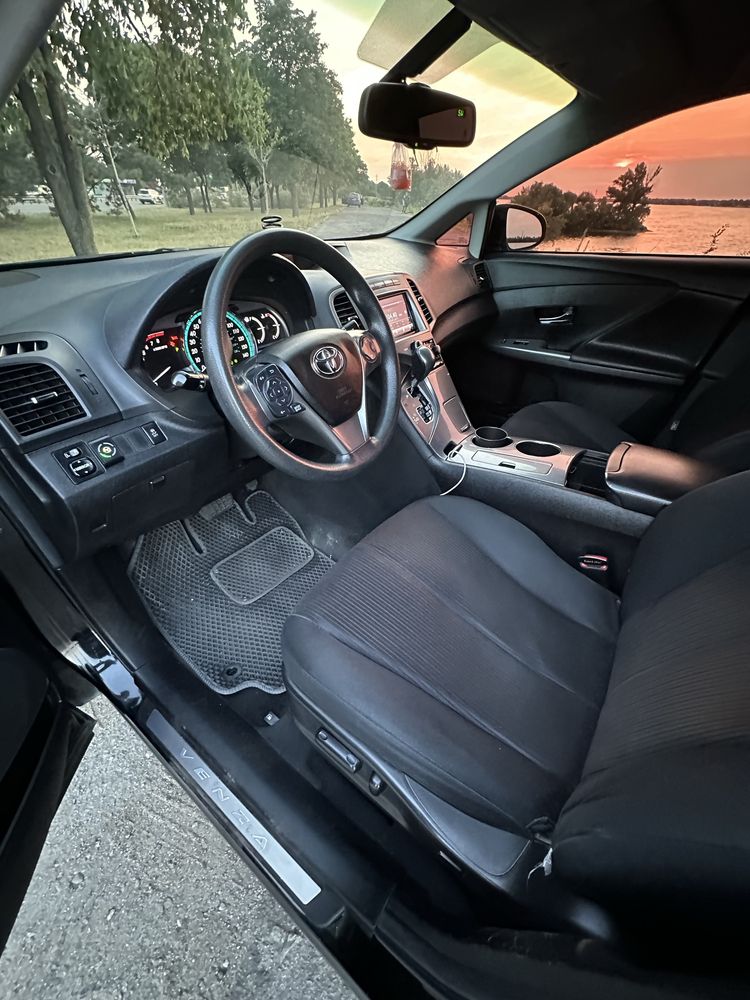 Продам Toyota Venza 2015 2.7 газ/бензин