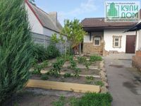 Продам розкішний будинок з гарною садибою у Вільному.