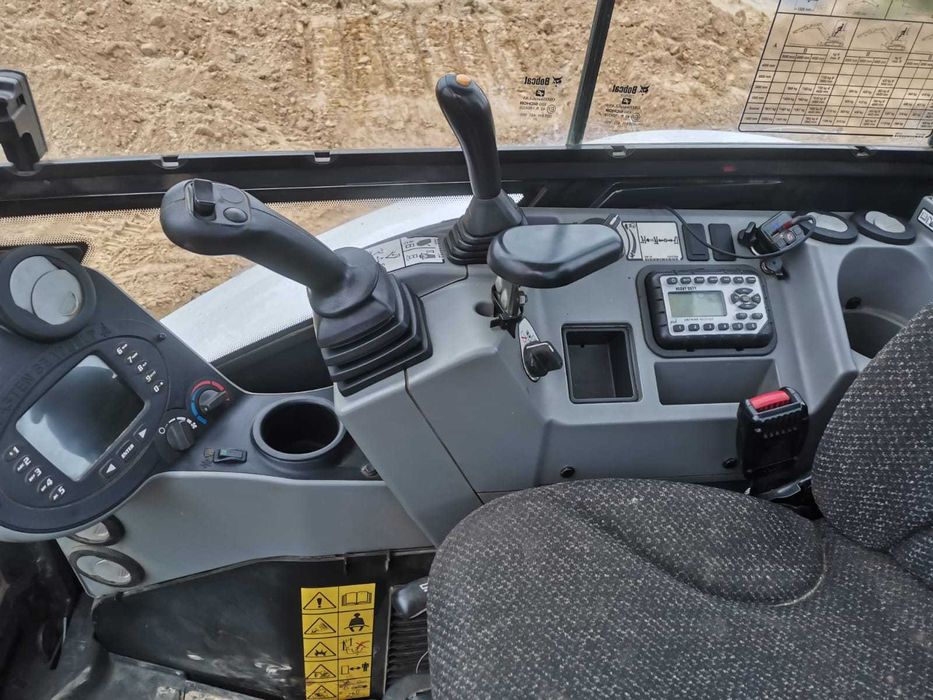 Minikoparka BobcatE35z na gąsienicach-przejęcie leasingu