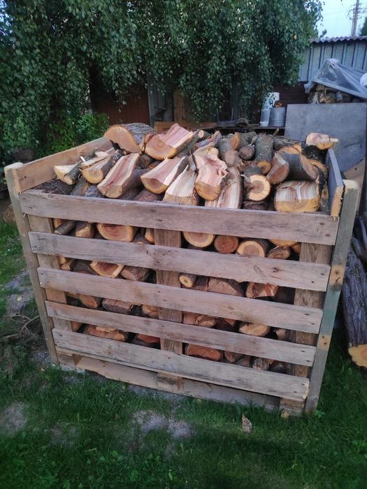 Drewno owocowe do wędzenia, palenia, grilowania