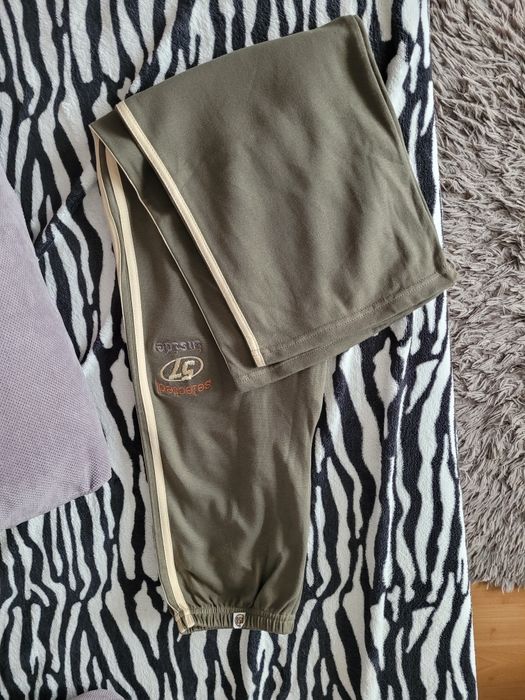 Spodnie dresowe z podwójnym lampasem