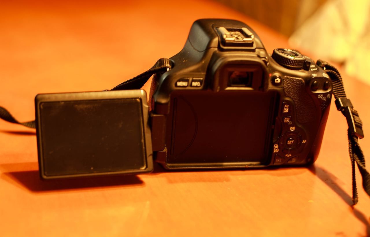 Продам Canon 600D