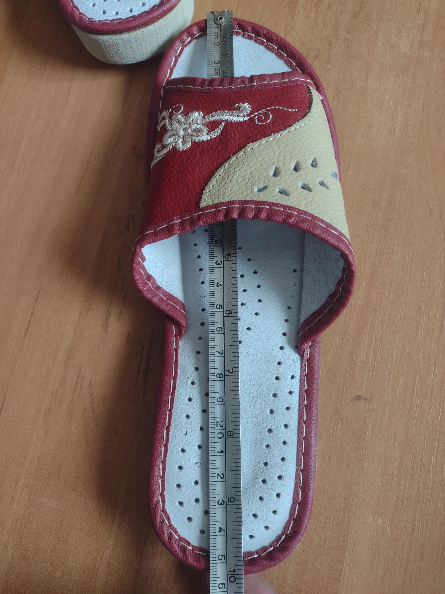 Новый комнатные тапки