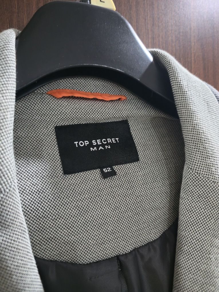 Sprzedam marynarkę Top Secret w rozmiarze 52 slim fit