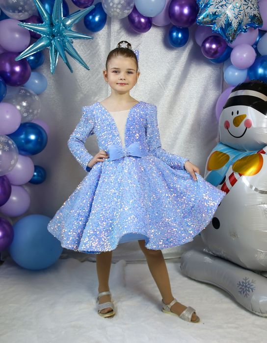 Блакитна оксамитова сукня 128