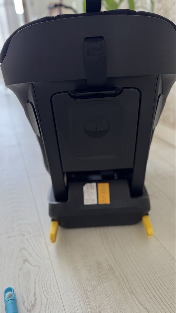Дитяче автокрісло maxi-cosi з isofix 9-36 максі-косі з ісофіксом