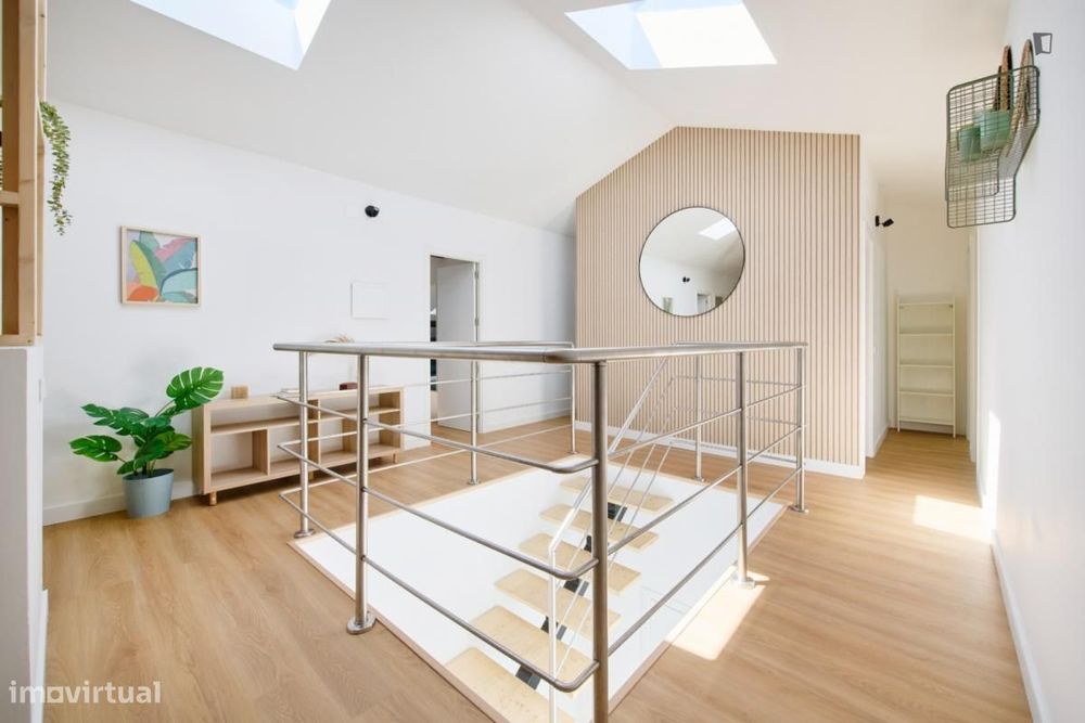 Quarto - localizado em Arroios Lisbon