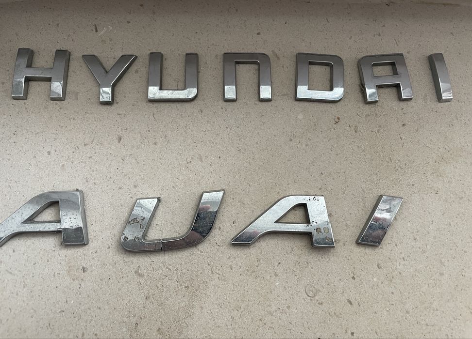 Letras e Logo Hyundai Kauai