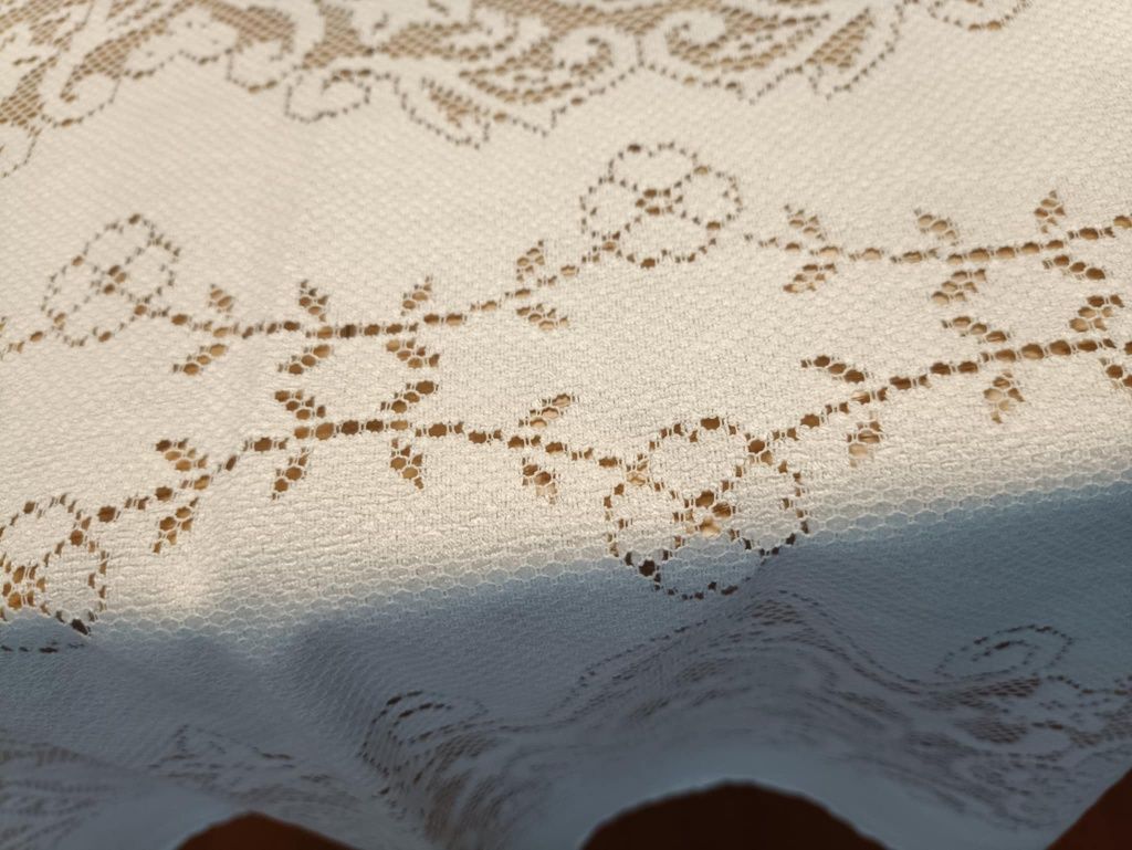 Toalha de Mesa rendada