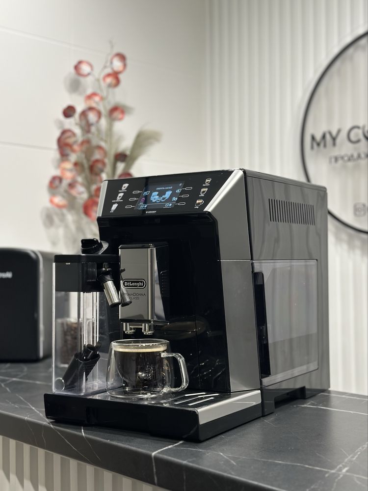 Кавомашина Delonghi Primadonna Class