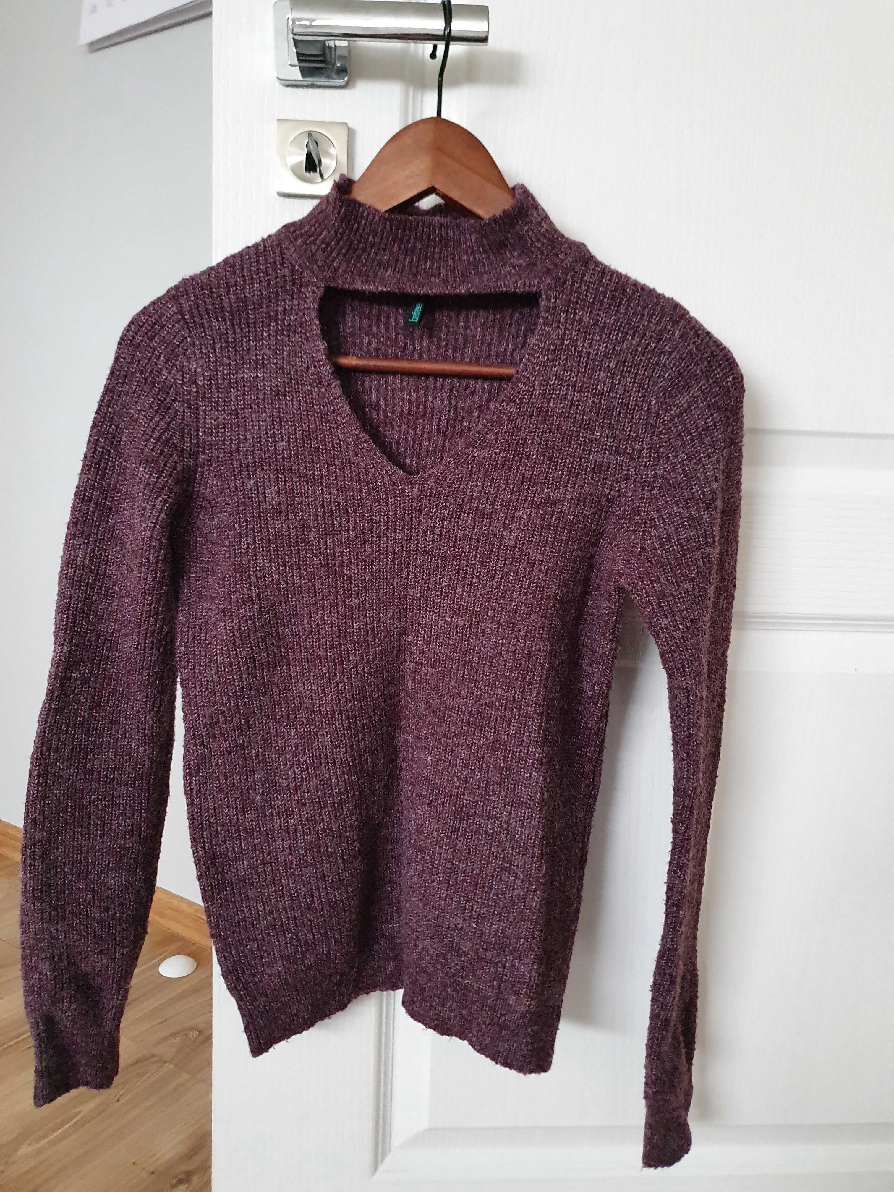 Piękny sweter z wycięciem XS Befree