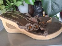 Skechers piekne klapki damskie 38