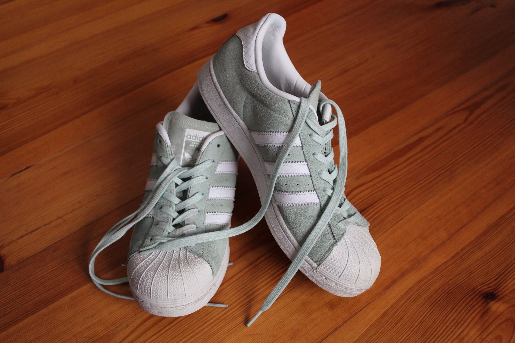 Adidas superstar miętowe