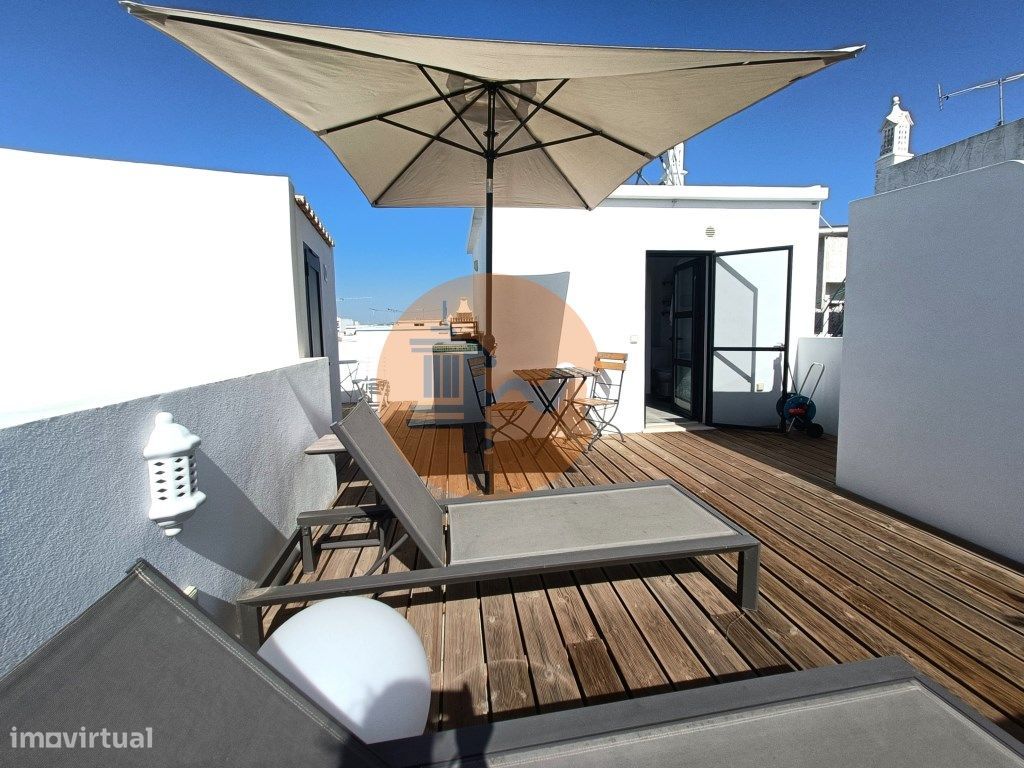 Casa Típica com Piscina na Baixa de Olhão.