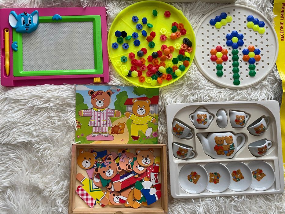 Великий набір іграшок для дітей, мозайка і тд.