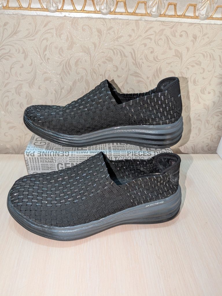 Skechers макасіни супер легкі 39-40 р по устілці 26 см