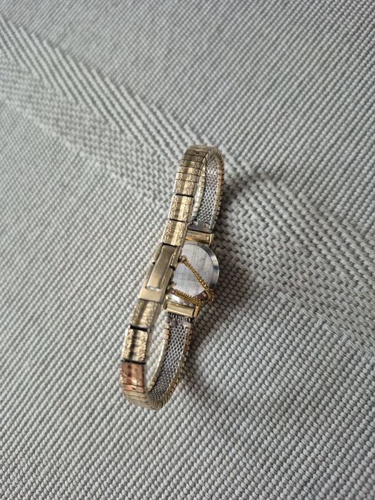 Śliczny stary zegarek mechaniczny Tissot  Saphir