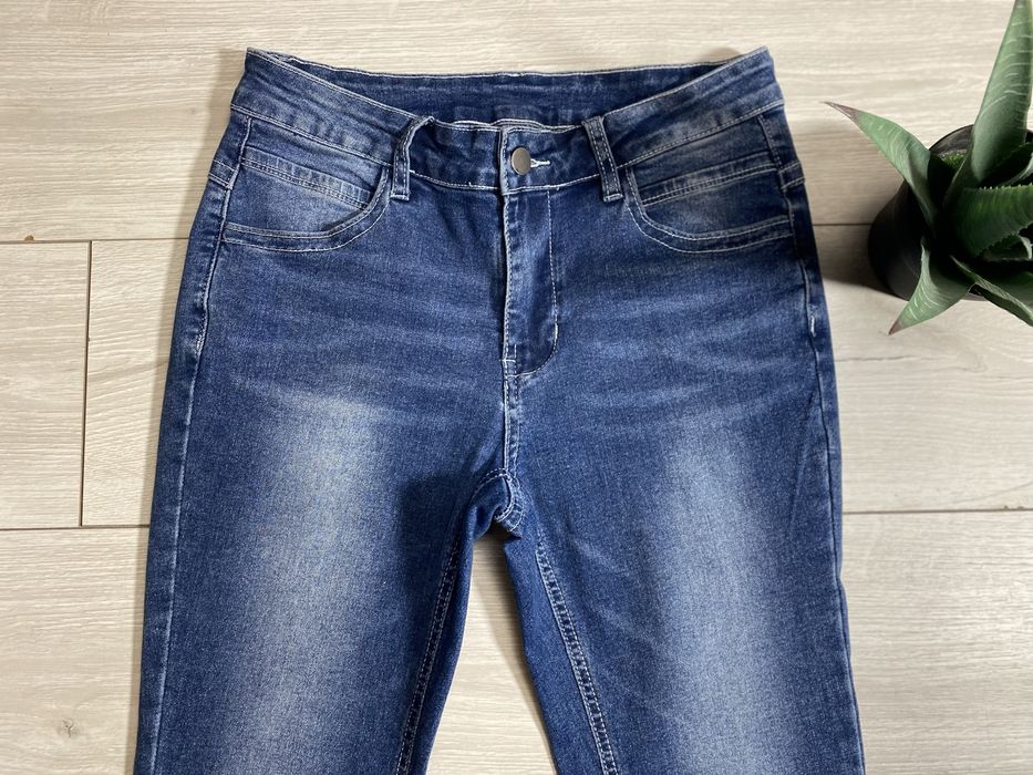 Жіночі джинси кьош.клеш джинси М/Л