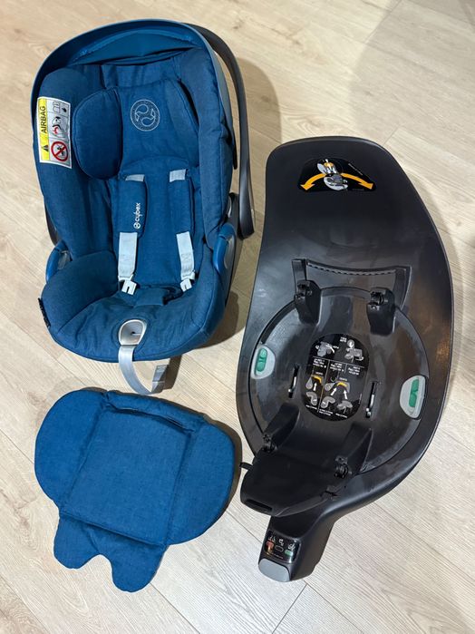 Fotelik Cybex Cloud Z i-Size Platinum z bazą obrotową