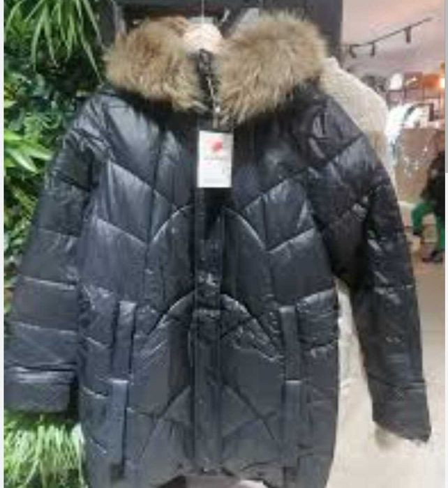 Kurtka pikowana  kaptur futerko