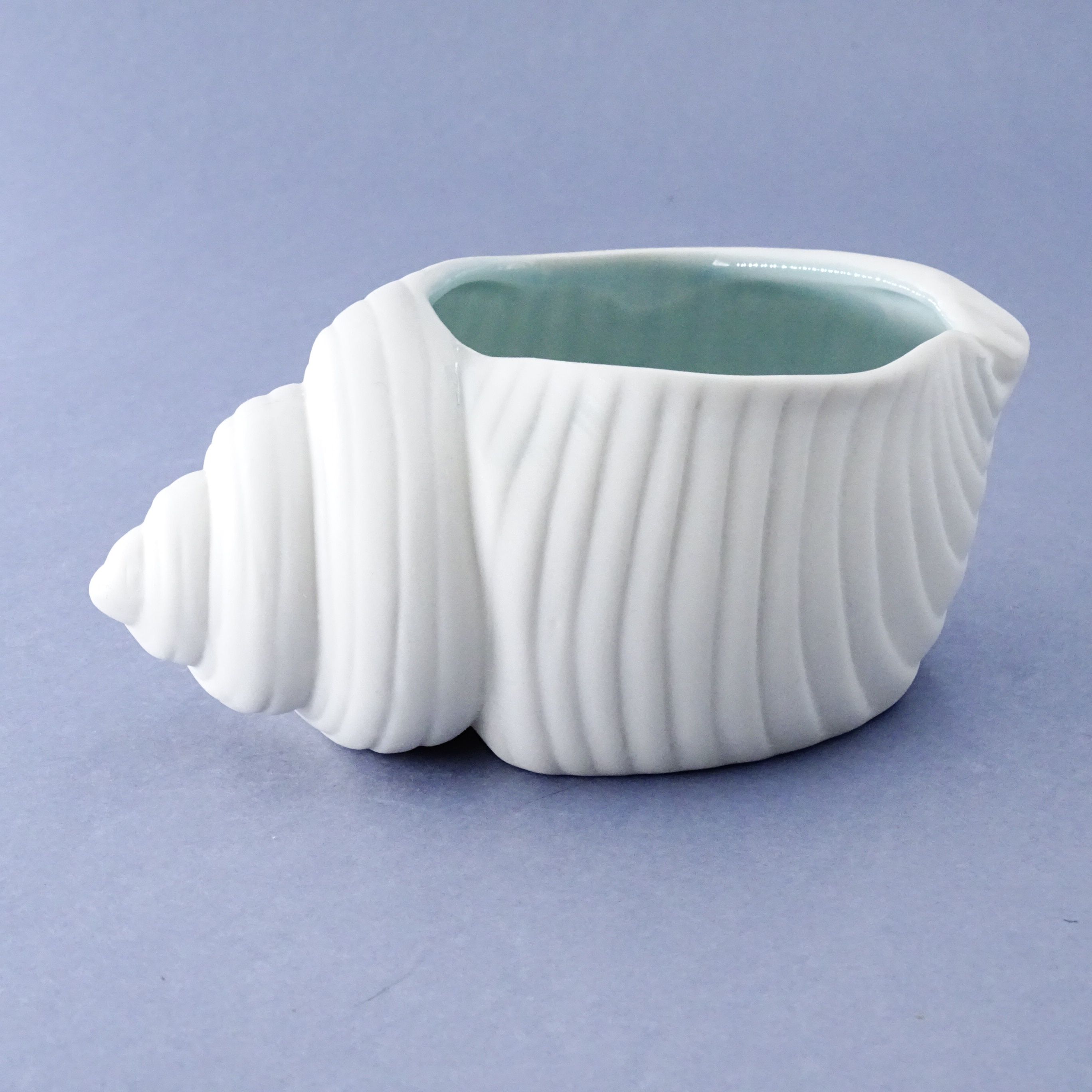 porcelanowy pojemni naczynie figurka muszla