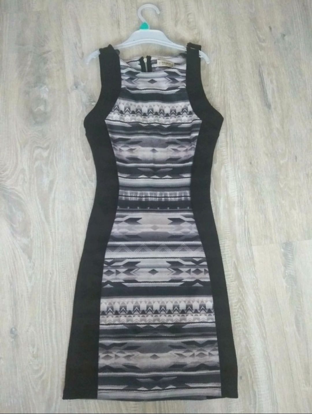 Sukienka mini Pull&Bear