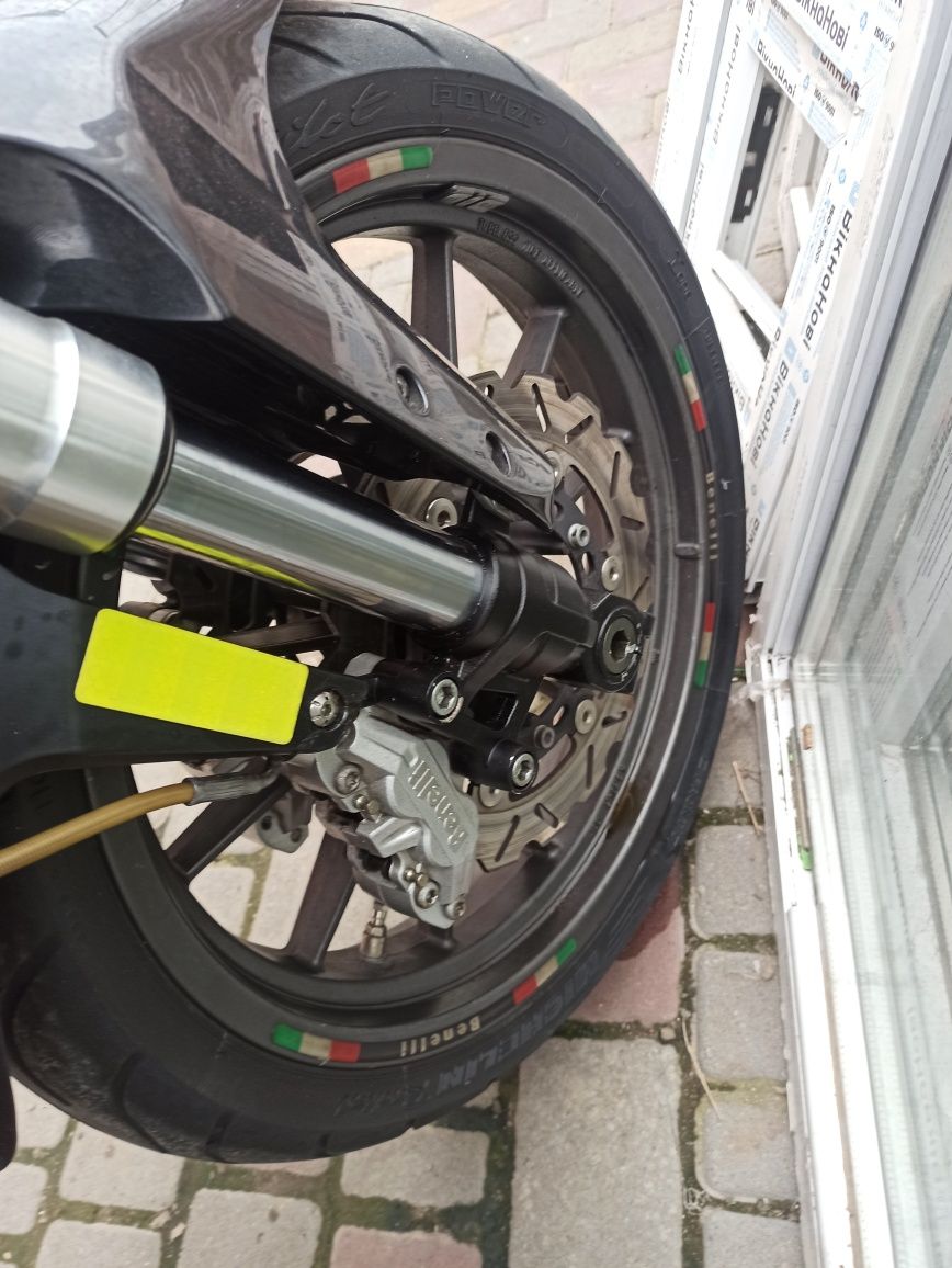 Benelli 300 302s бенелли