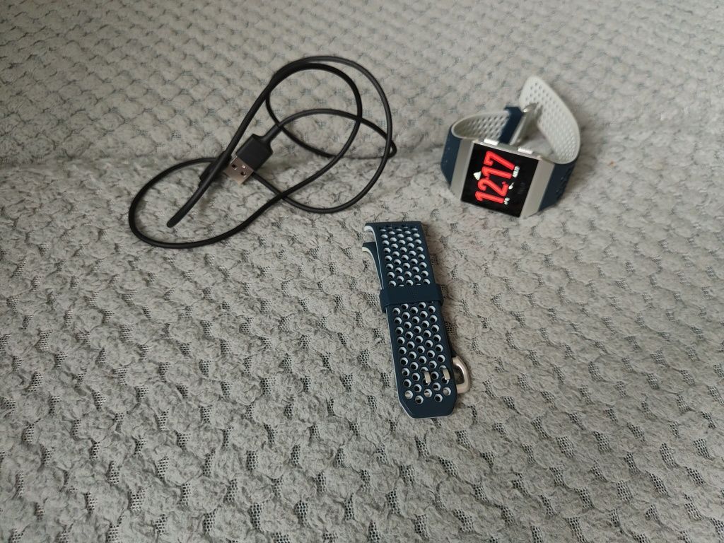 Smartwatch fitbit FB503