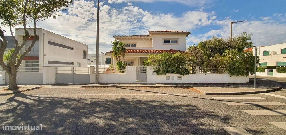 Casa Isolada em Nazaré, Leiria com Vista para o Mar