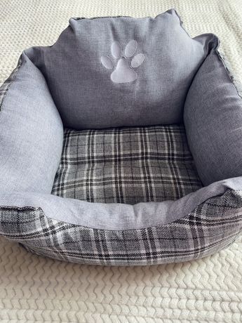 Новий ліжак для собаки