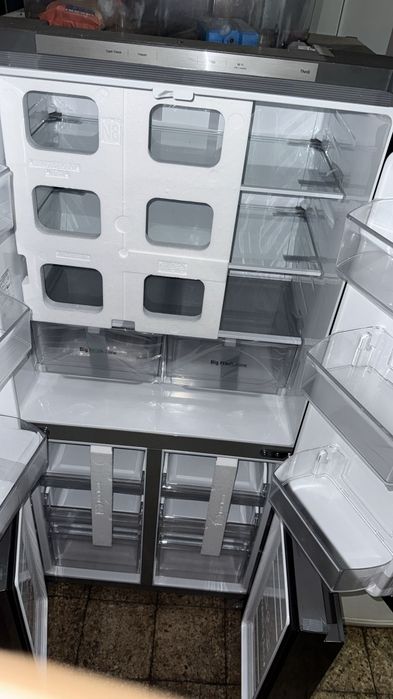 Frigorífico LG 4 portas INOX (NOVO)