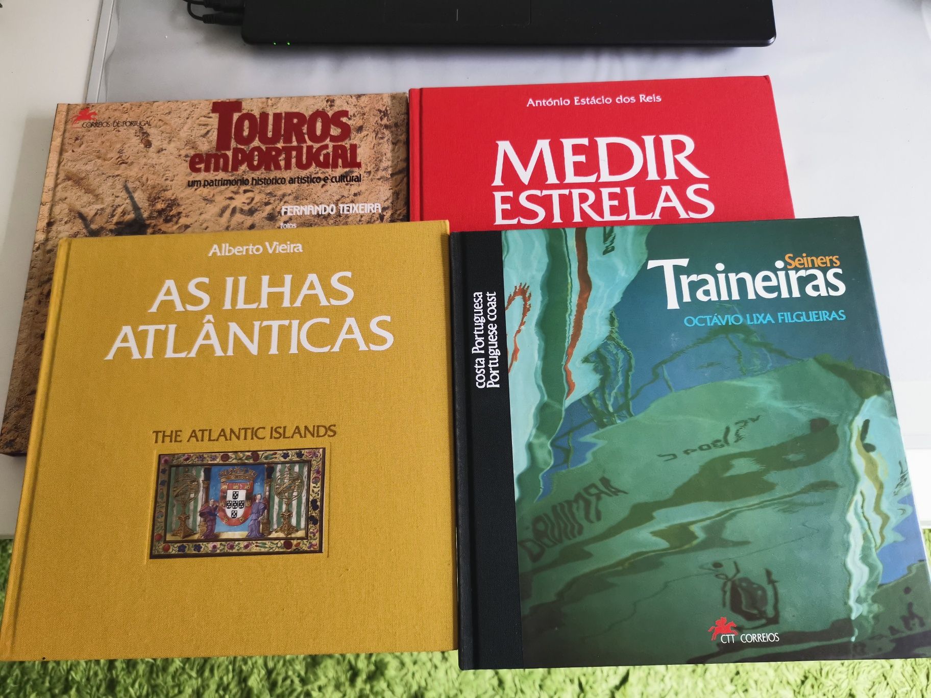 Livros CTT, com selos