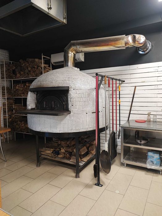 Piec do pizzy opalany drzewem