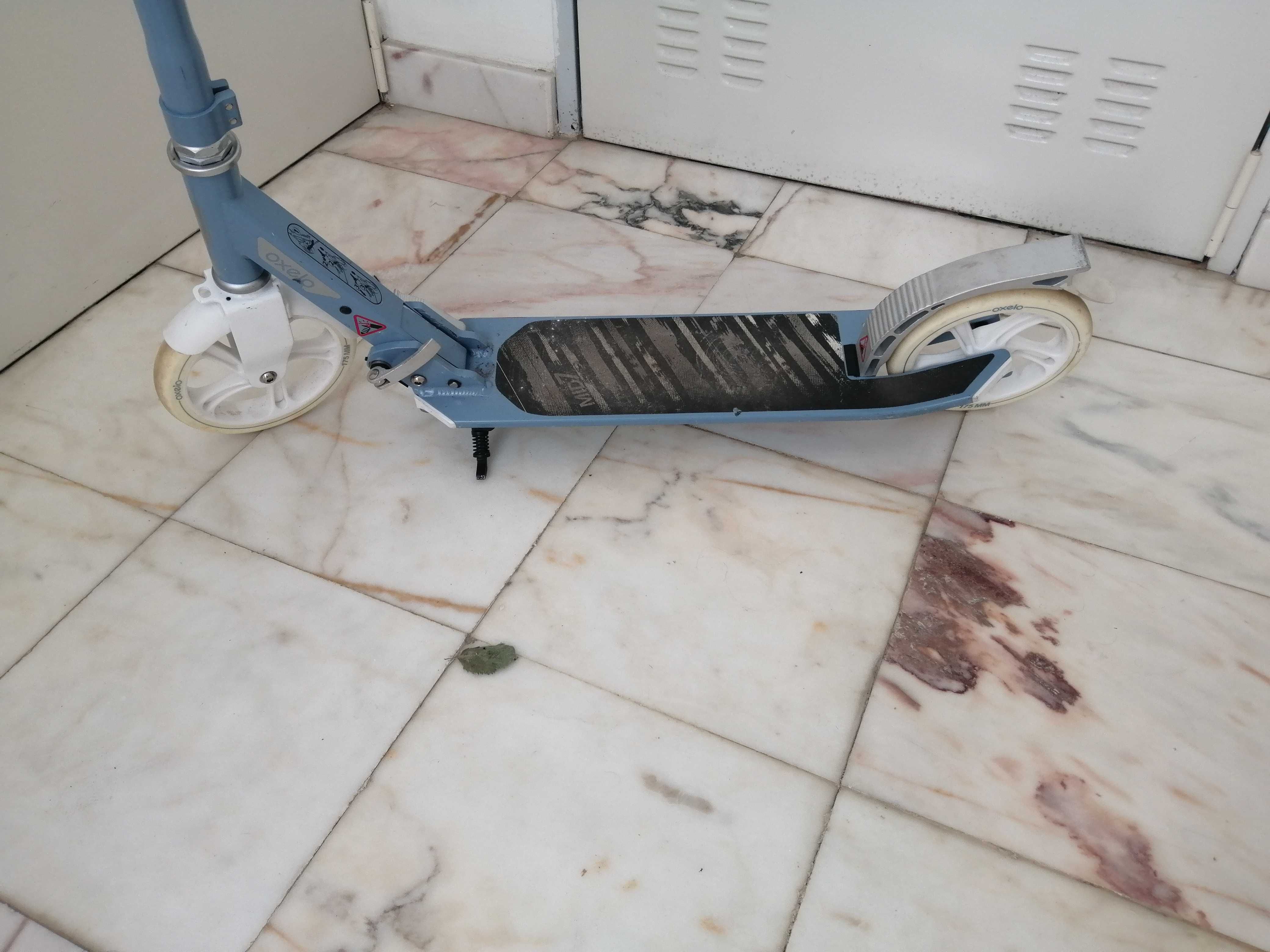2 Trotinete de criança