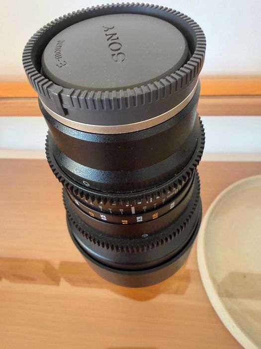 Samyang 10mm f/3.1 para montagem Sony