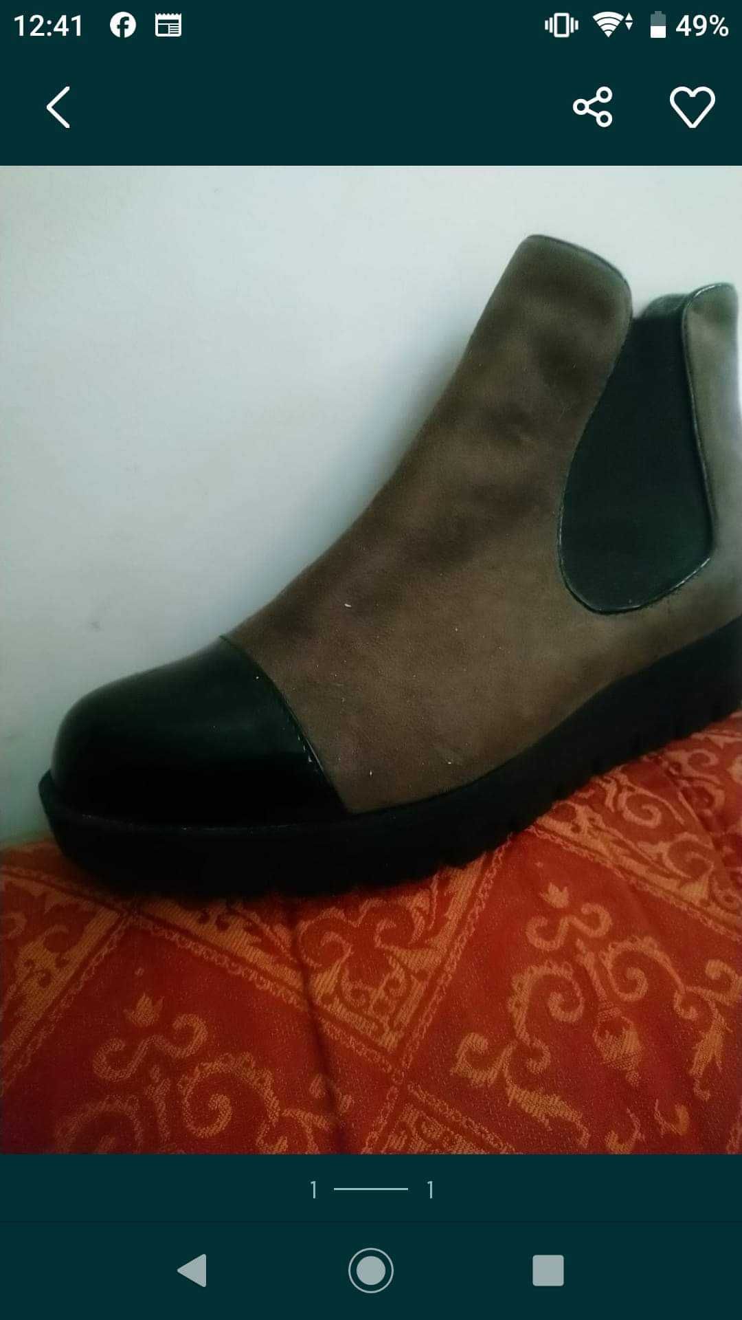 Botas semi novas 39
