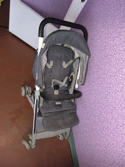 Продам детскую коляску в хорошем состоянию