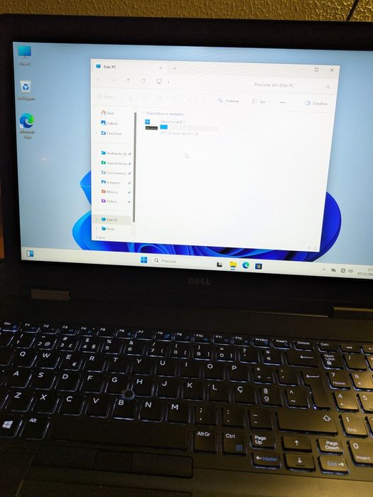 Portatil Dell Latitude E5570 nvme 256GB i5 8GB ddr4