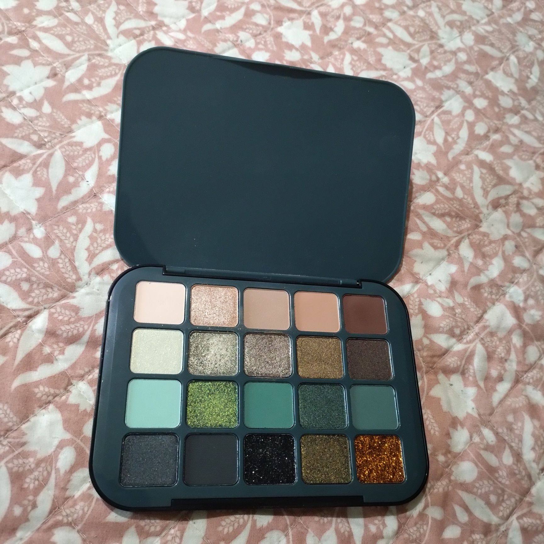 Lote de 5 Paletas de sombras do Mercadona
