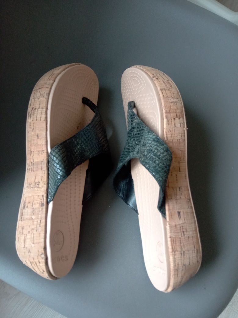 Crocs Fit Flops na koturnie rozmiar W9 39/40